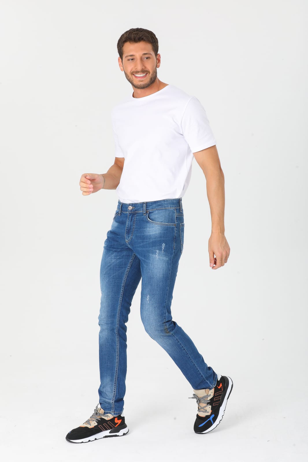 551e5daf-e926-4192-b099-ef82a07f5475