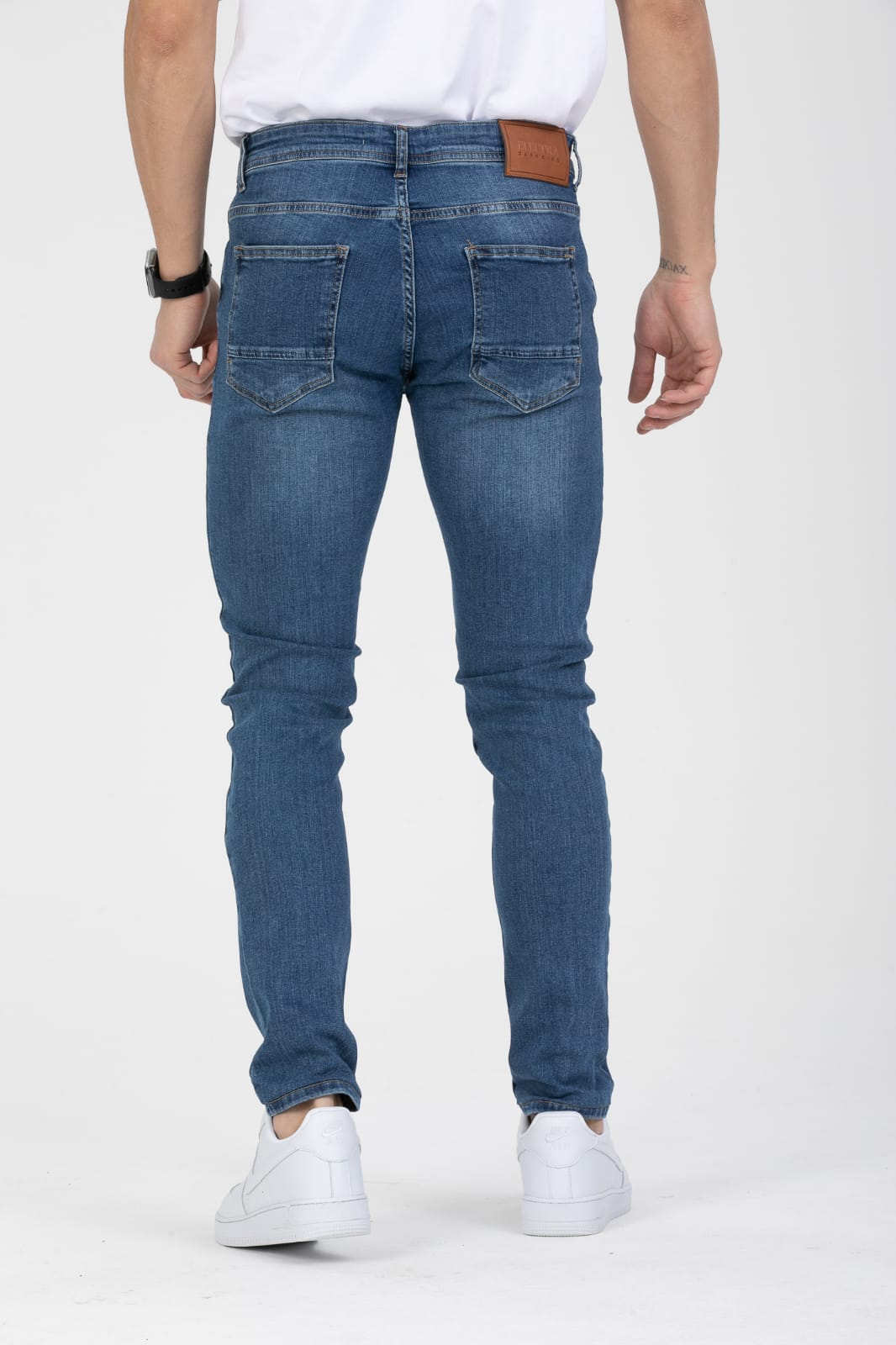 db84c56f-c20a-4248-8862-0555b7d44cd4