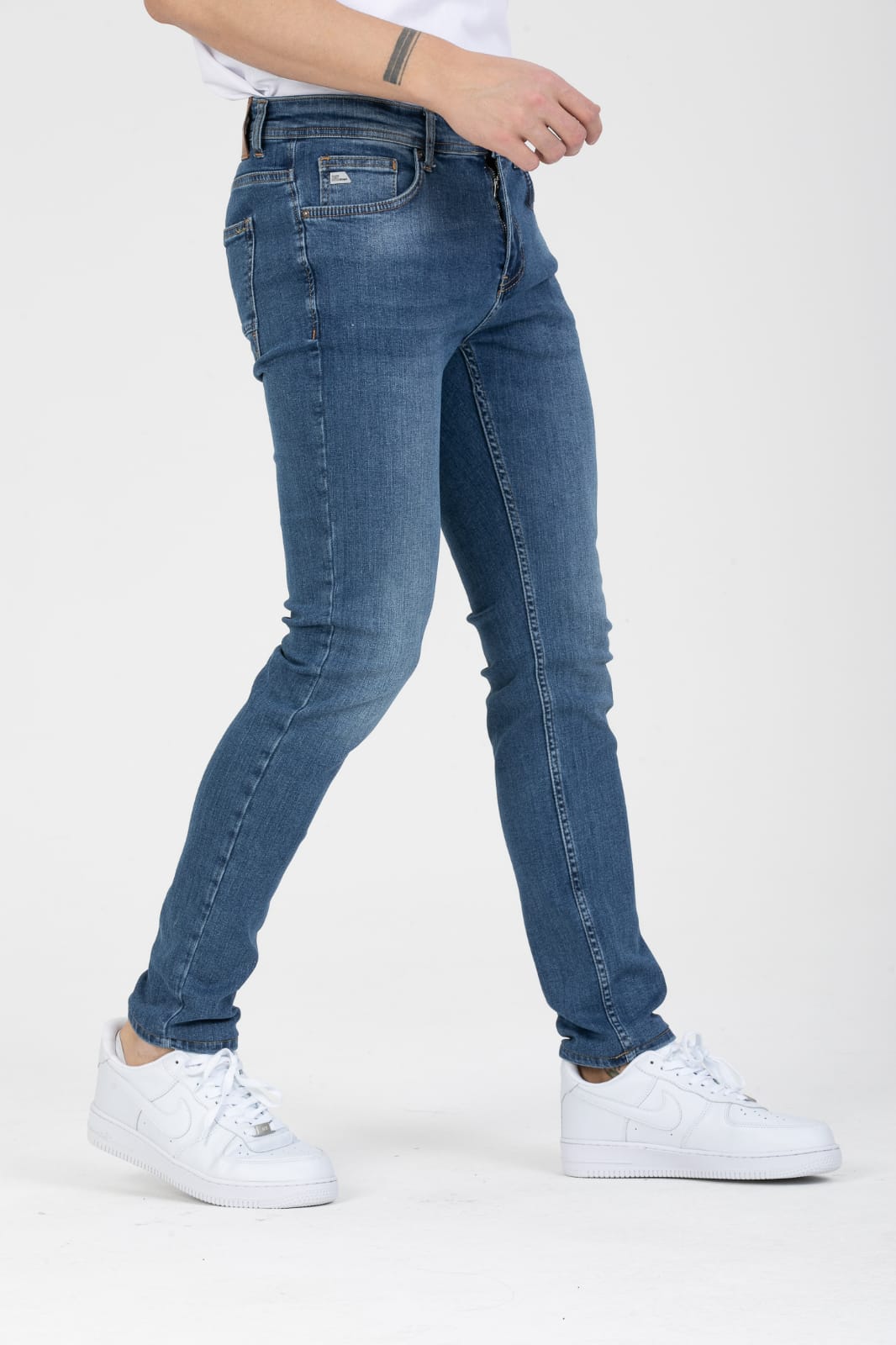 e5b0489b-363e-499a-8cc0-e526362be547