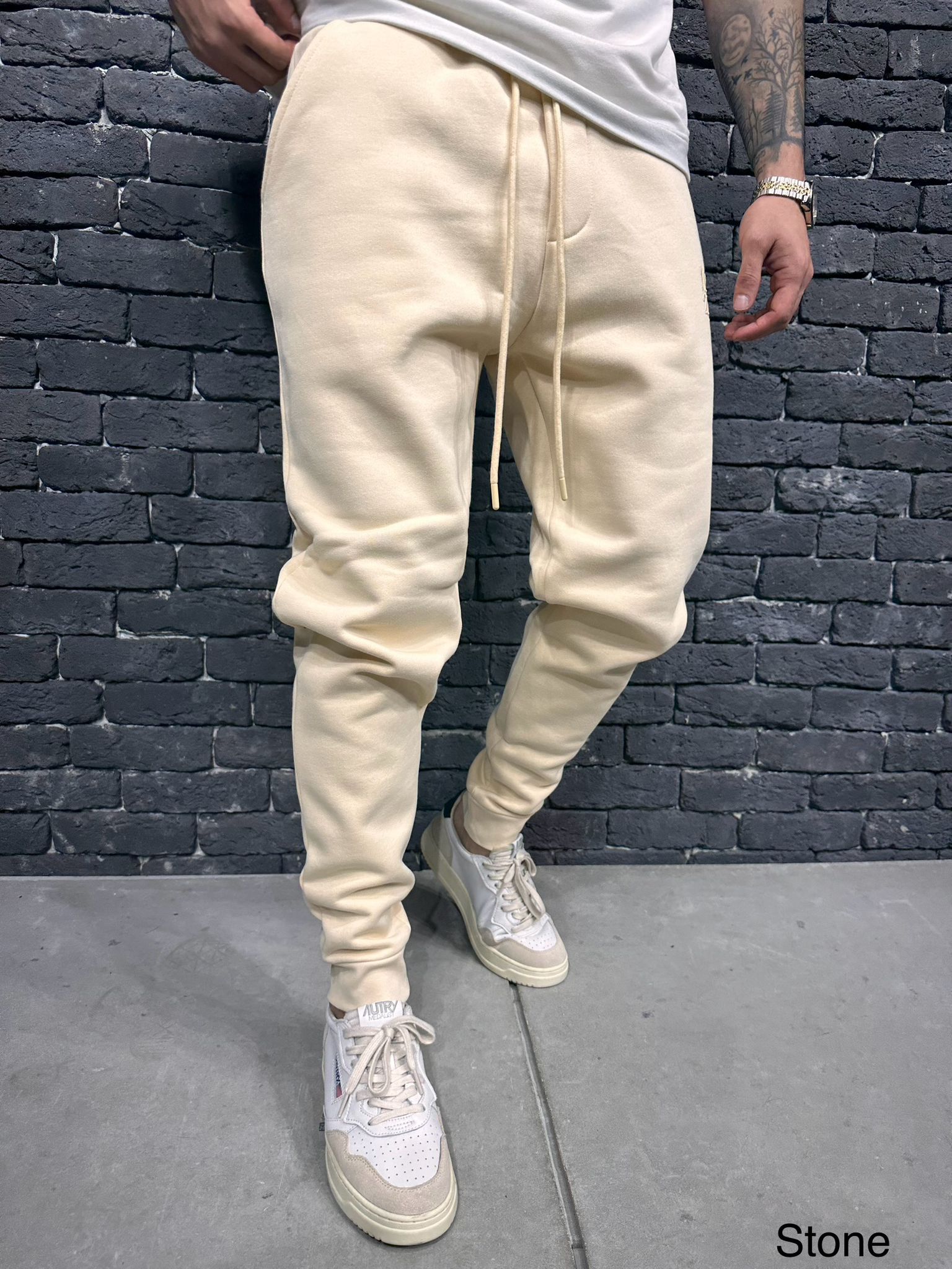 763e99b9-1cab-442d-84ba-879bd08d36db