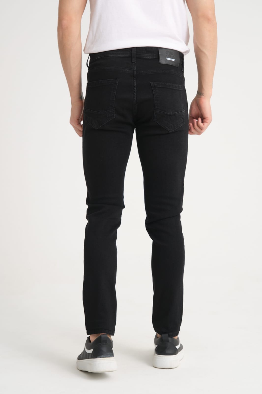 2e217a62-9921-44bc-98cc-d86b07d7a3b9