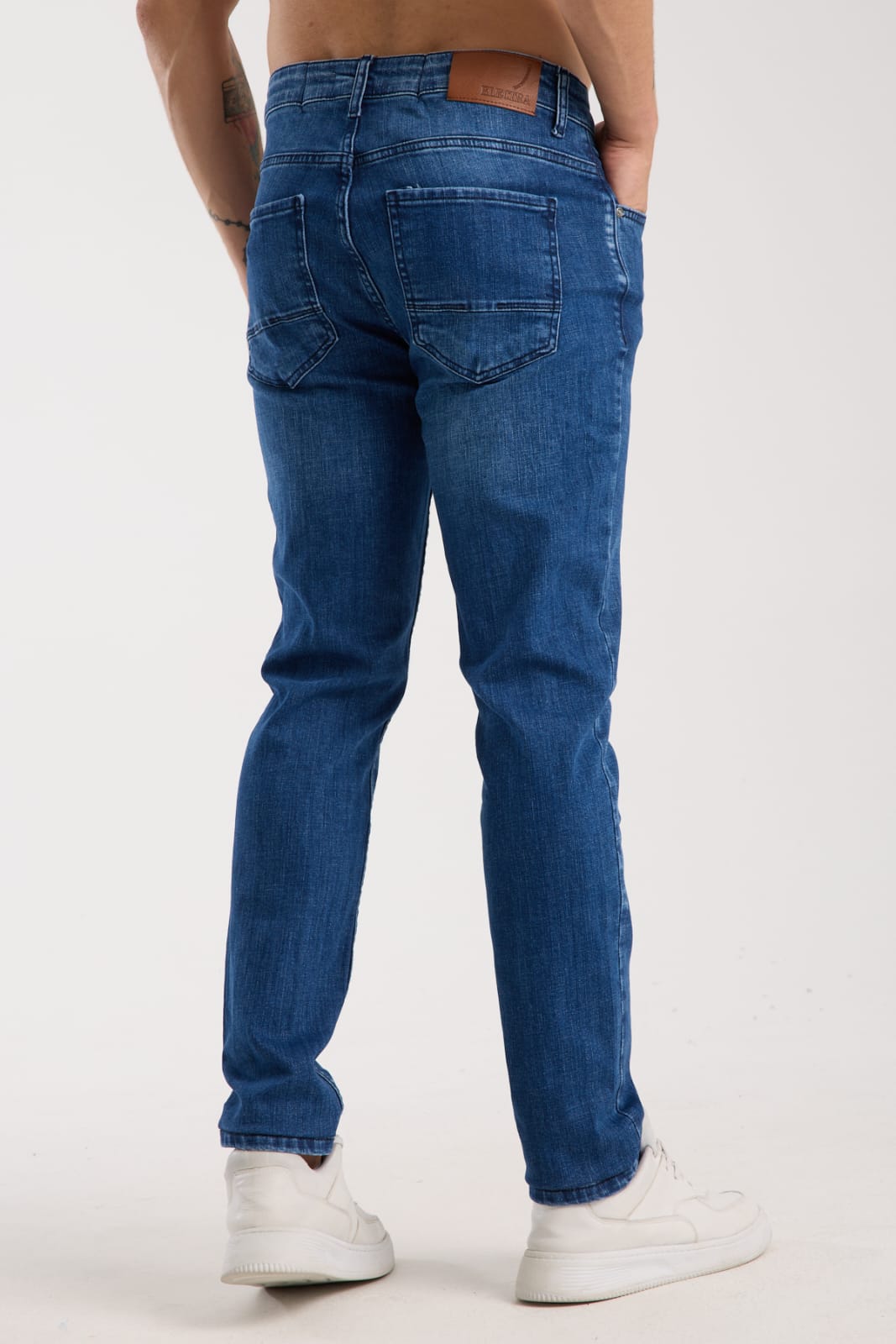 3555938f-3619-4c34-a8d0-2e72858ef6bc