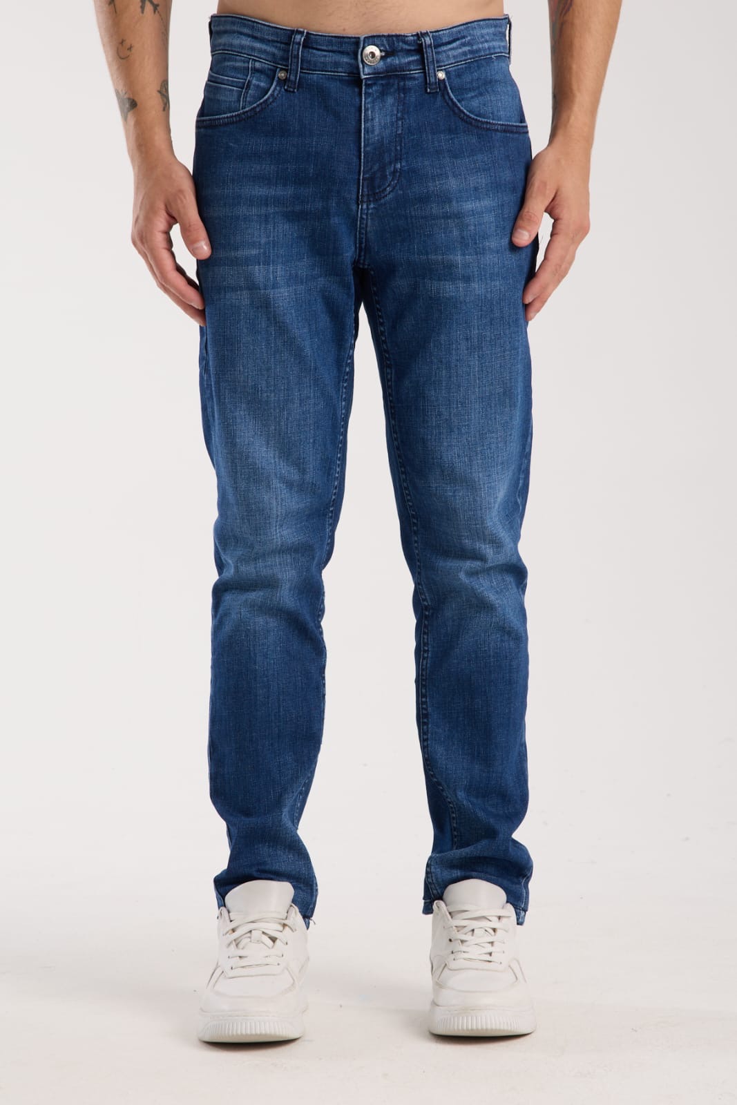 8922ee28-a04a-4986-b2ef-0aeacafc79d3