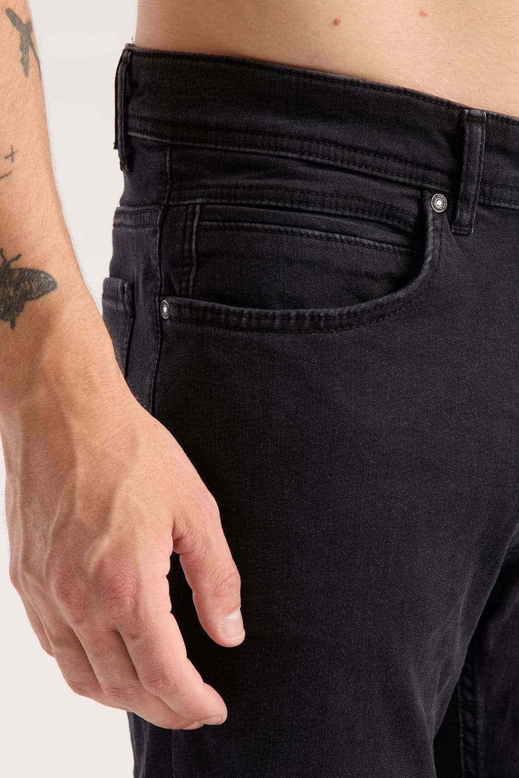 f1baa28e-8038-4f57-b56b-715024c582b1